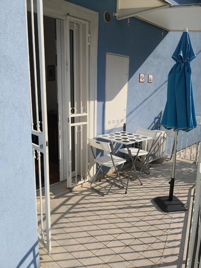 Grazioso appartamento in Centro a Numana Esterno foto